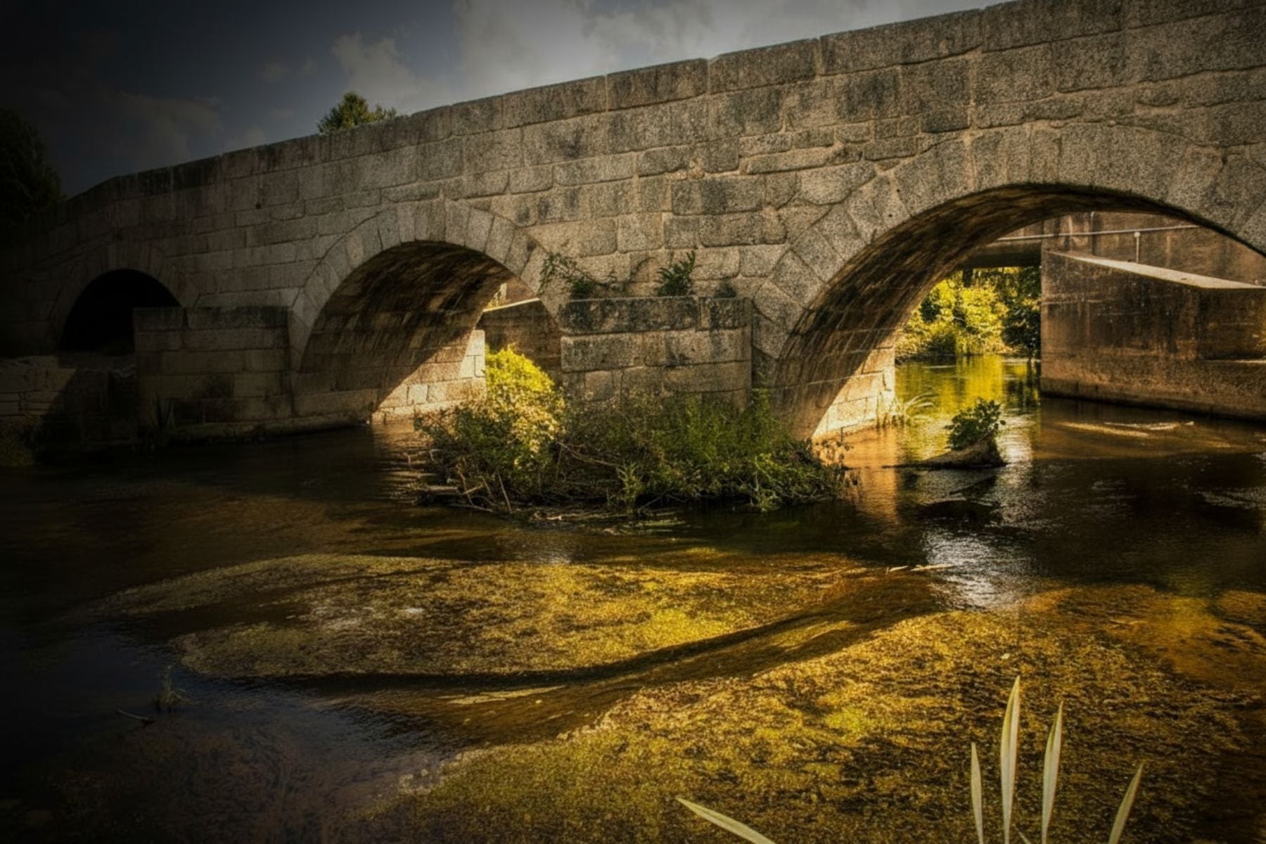 Medieval stone bridge and Romanesque heritage in the Sousa Valley, Northern Portugal